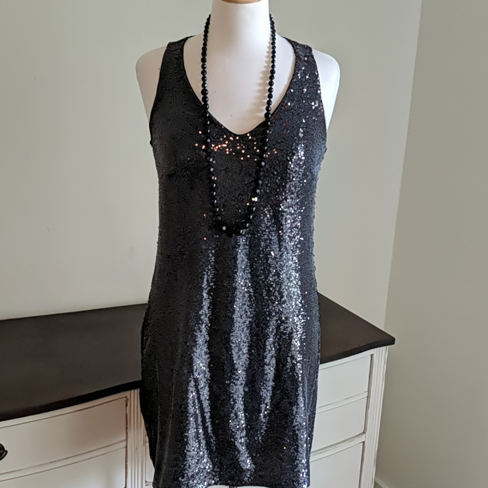 Michael Stars Sequin stretchy shift v neck dress